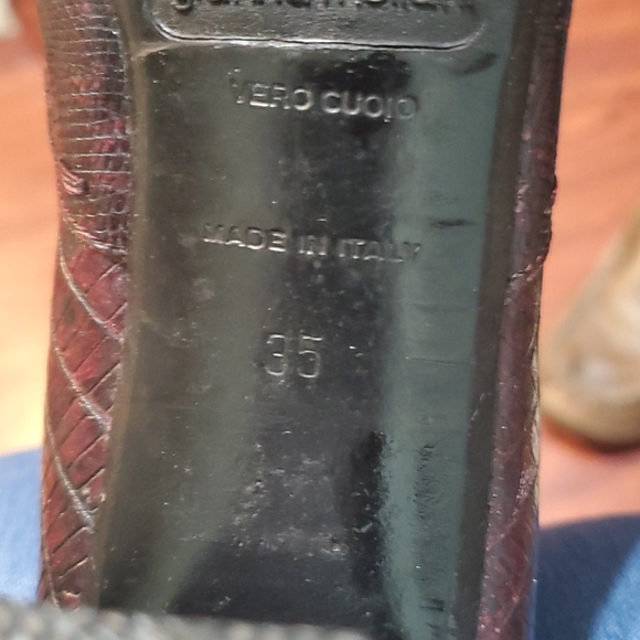 Boots - Picture 3 of 6